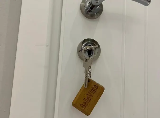 Bellavista بيت ضيافة *